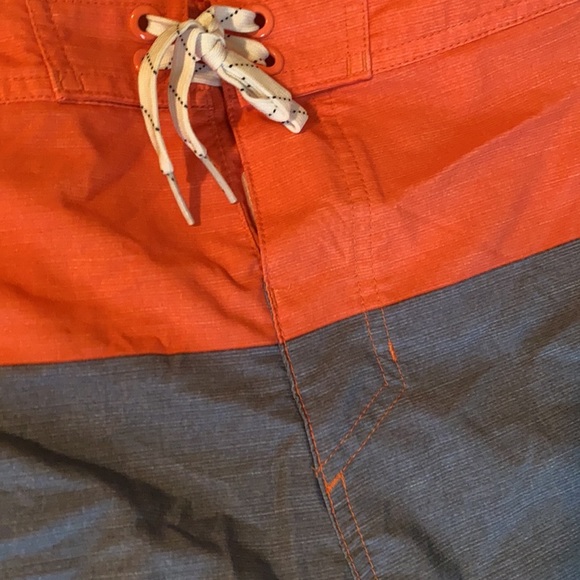 Stylish swim trunks - Picture 3 of 6